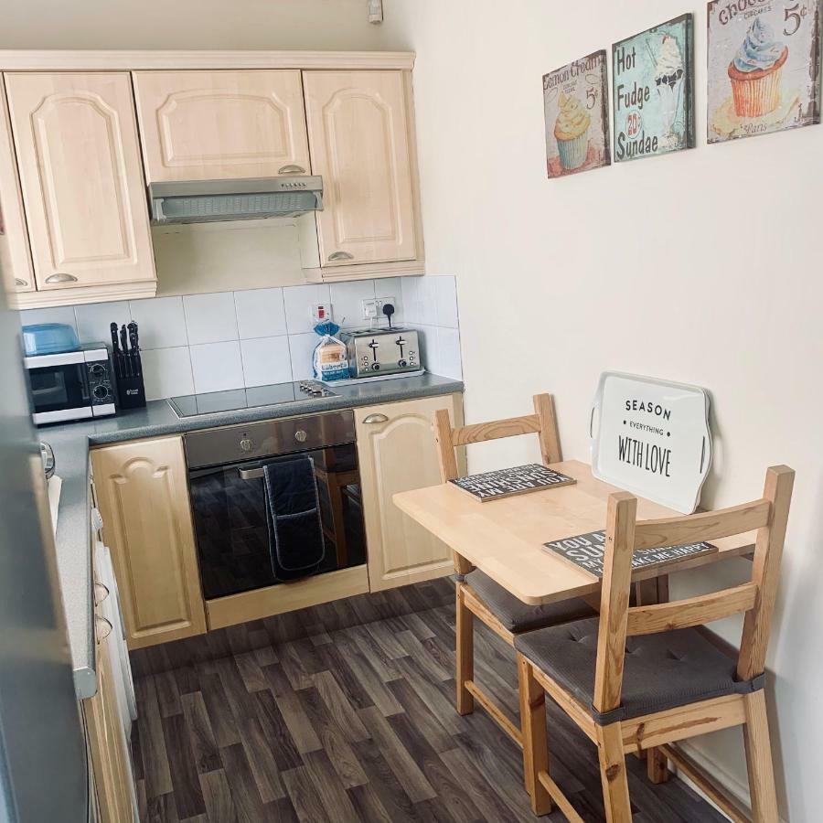 Be My Guest Liverpool - Ground Floor Apartment With Parking エクステリア 写真