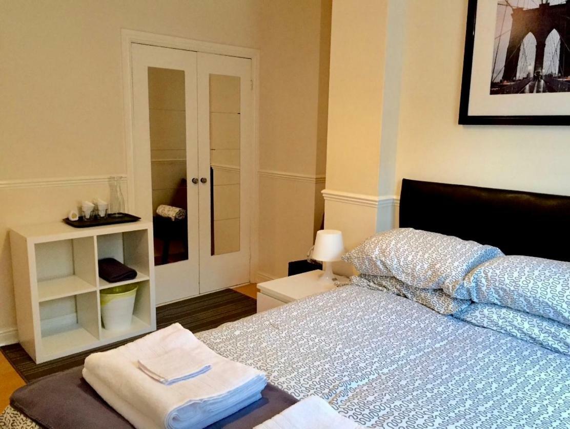 Be My Guest Liverpool - Ground Floor Apartment With Parking エクステリア 写真